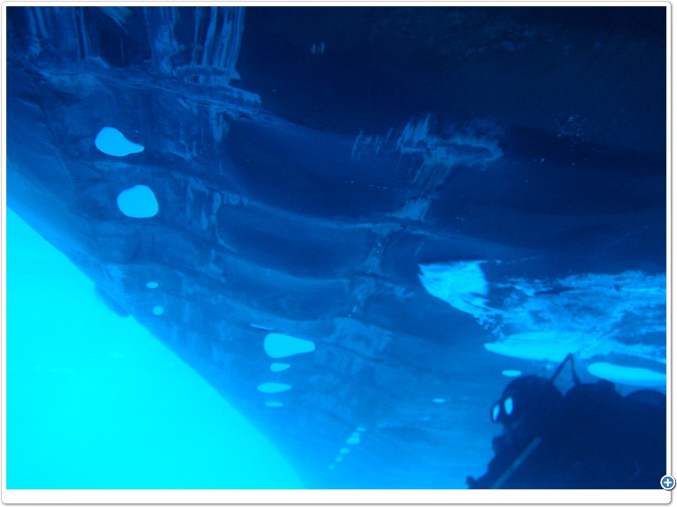 B 007 Grounding Underwater